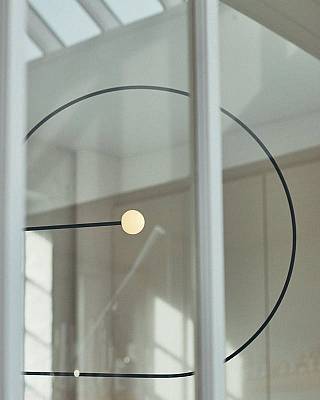 hanglamp/MobileChandelier/43628ff2-6beb-482a-a13c-4c8cd360c01b_4-michaelanastassiades-mobilechandelier13_1696671095.jpg